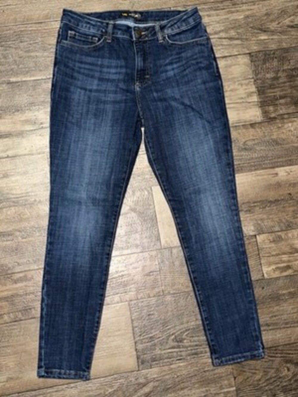 Classic Women's Dark Blue Jeans